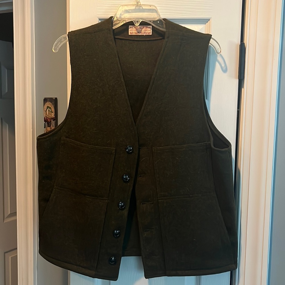 Filson virgin wool vest. Pristine. Only worn a few times.
